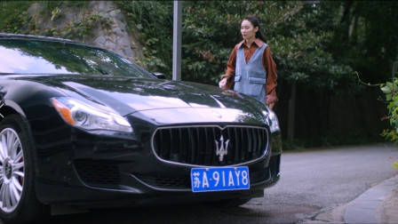 霸道总裁围堵女作家,仓库内发病女友焦急救治